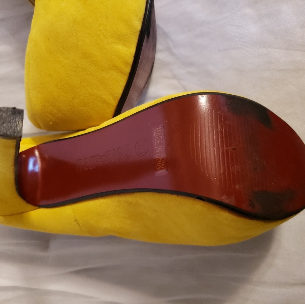 pumps - Picture 3 of 4